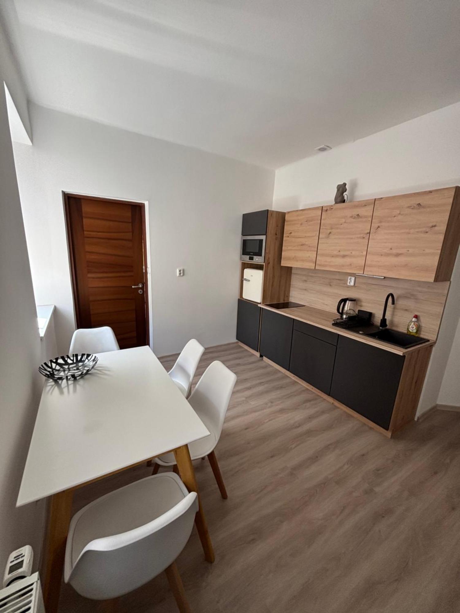 Apartman Orli Hnizdo Liberec Esterno foto